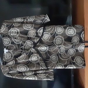 Apt 9 v neck top